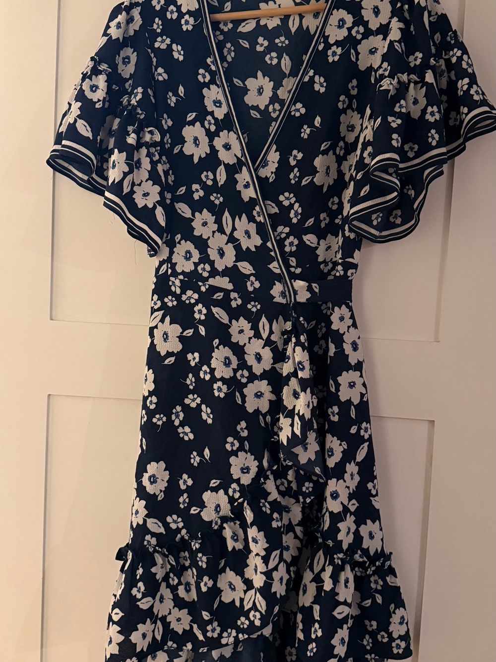 Max Studio Navy & White Floral Wrap Dress XS